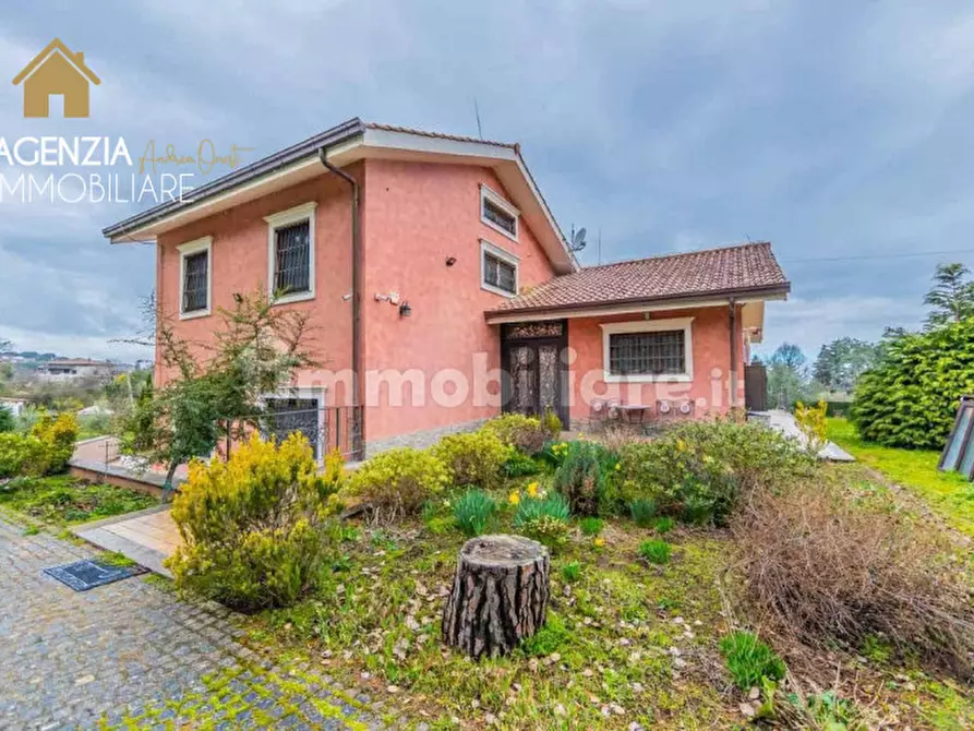 Immagine 1 di Villa in vendita  in Via Vicinale della Macchia 39 a Grottaferrata