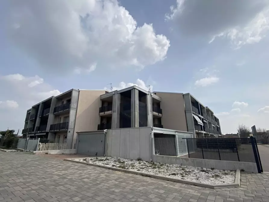 Immagine 4 di Appartamento in vendita  a Nogarole Rocca