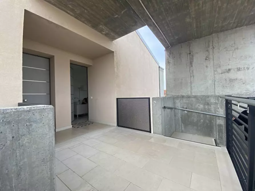 Immagine 5 di Appartamento in vendita  a Nogarole Rocca