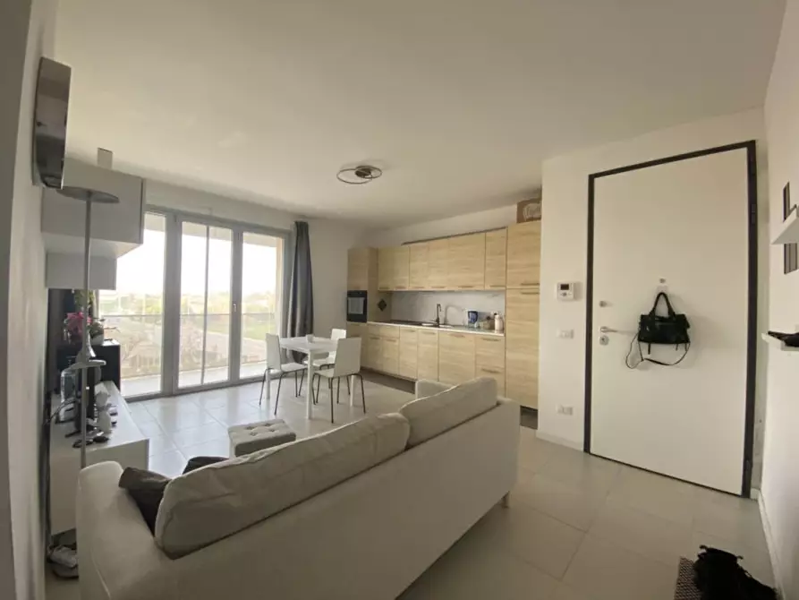 Immagine 8 di Appartamento in vendita  a Nogarole Rocca