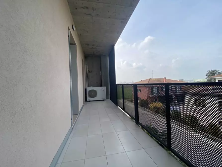 Immagine 11 di Appartamento in vendita  a Nogarole Rocca