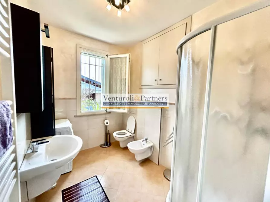 Immagine 12 di Casa bifamiliare in vendita  in Via Repubblica a Manerba Del Garda