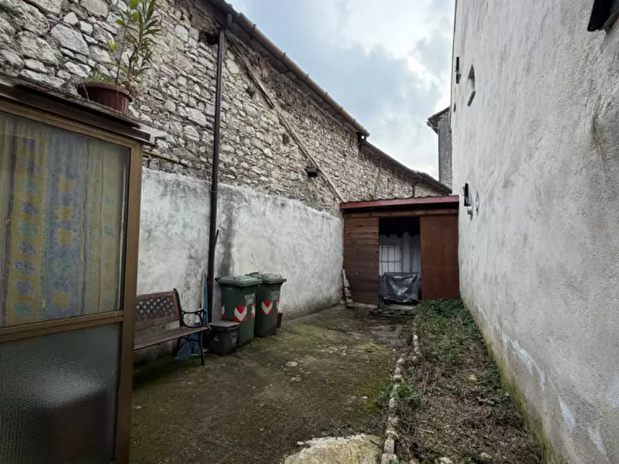 Immagine 2 di Villetta a schiera in vendita  in Vicolo Carlettin n. 6 a Revine Lago