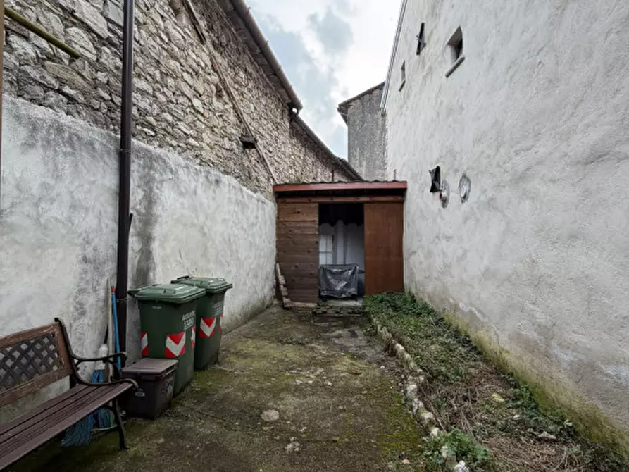 Immagine 4 di Villetta a schiera in vendita  in Vicolo Carlettin n. 6 a Revine Lago