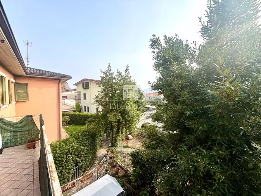 Immagine 7 di Appartamento in vendita  in Via Sant'Jago a Salò