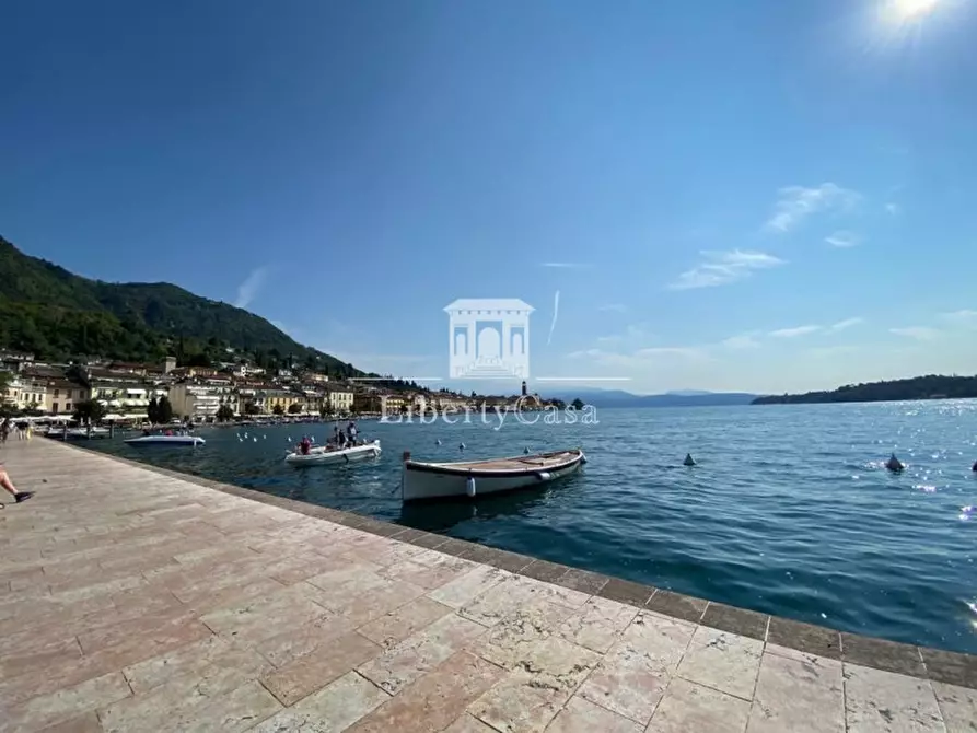 Immagine 17 di Appartamento in vendita  in Via Sant'Jago a Salò