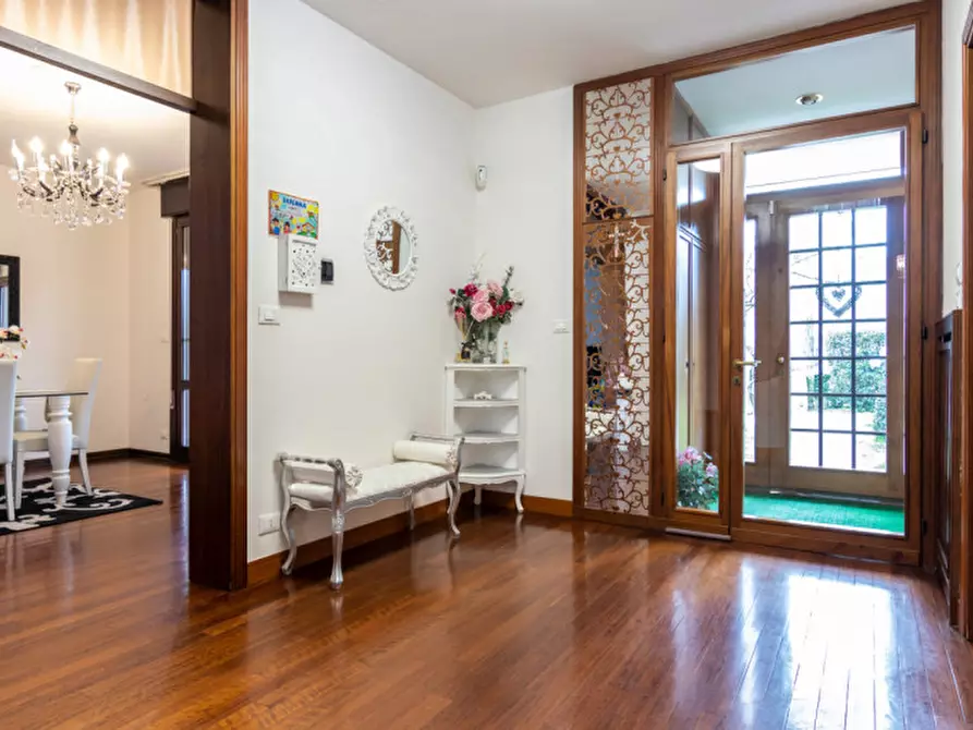 Immagine 6 di Casa bifamiliare in vendita  in Via Nino Bixio a Montegrotto Terme