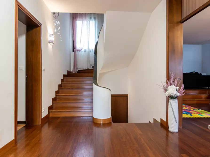 Immagine 7 di Casa bifamiliare in vendita  in Via Nino Bixio a Montegrotto Terme