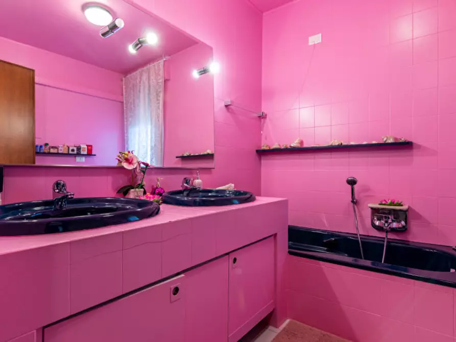 Immagine 24 di Casa bifamiliare in vendita  in Via Nino Bixio a Montegrotto Terme