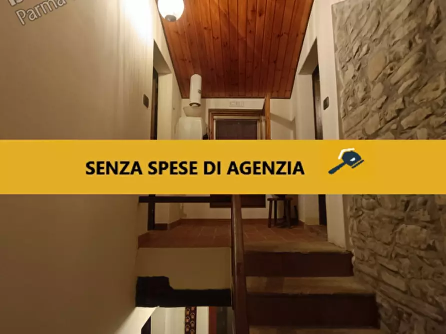 Immagine 1 di Casa bifamiliare in vendita  in Via Paderna di Sotto, 14 e 16 - 43024 Neviano degli Arduini (PR) a Neviano Degli Arduini