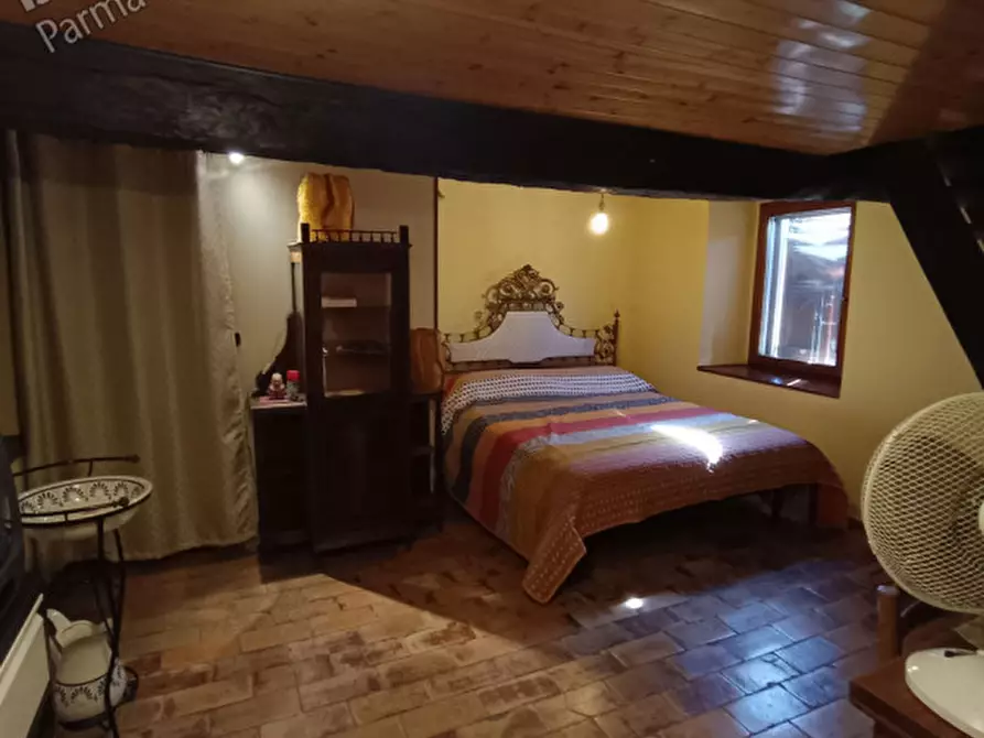 Immagine 3 di Casa bifamiliare in vendita  in Via Paderna di Sotto, 14 e 16 - 43024 Neviano degli Arduini (PR) a Neviano Degli Arduini