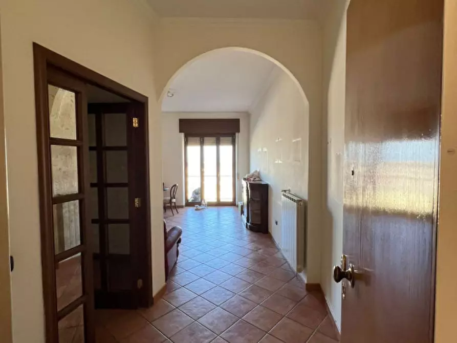 Immagine 1 di Appartamento in vendita  in Via Girolamo Santacroce a Napoli