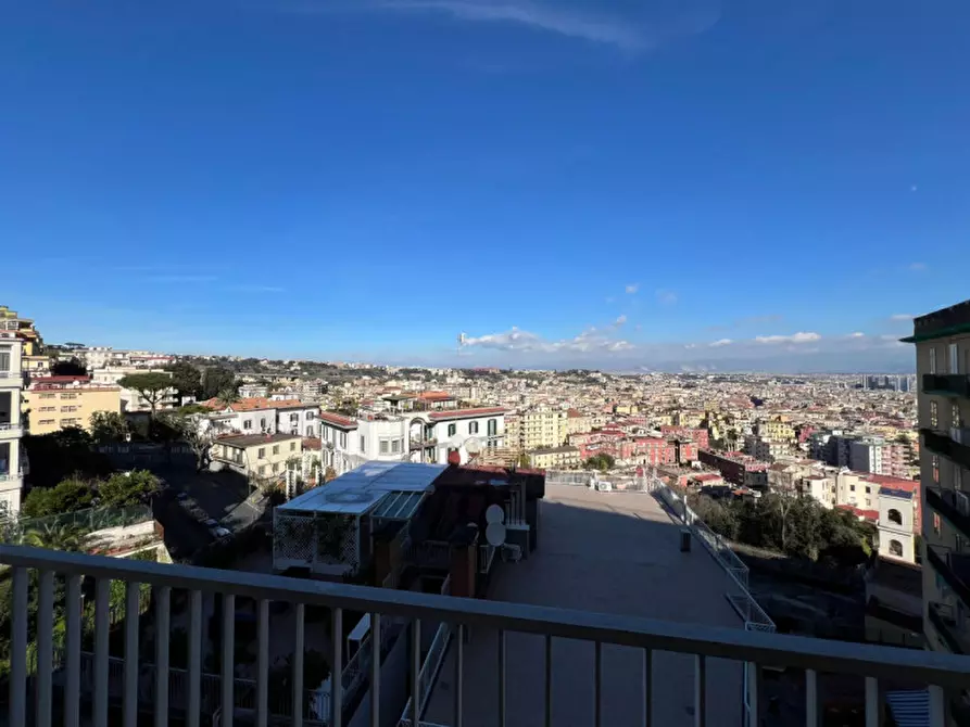 Immagine 11 di Appartamento in vendita  in Via Girolamo Santacroce a Napoli