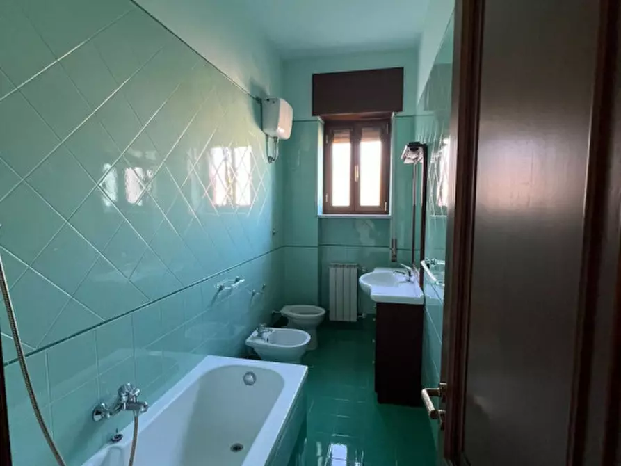 Immagine 14 di Appartamento in vendita  in Via Girolamo Santacroce a Napoli