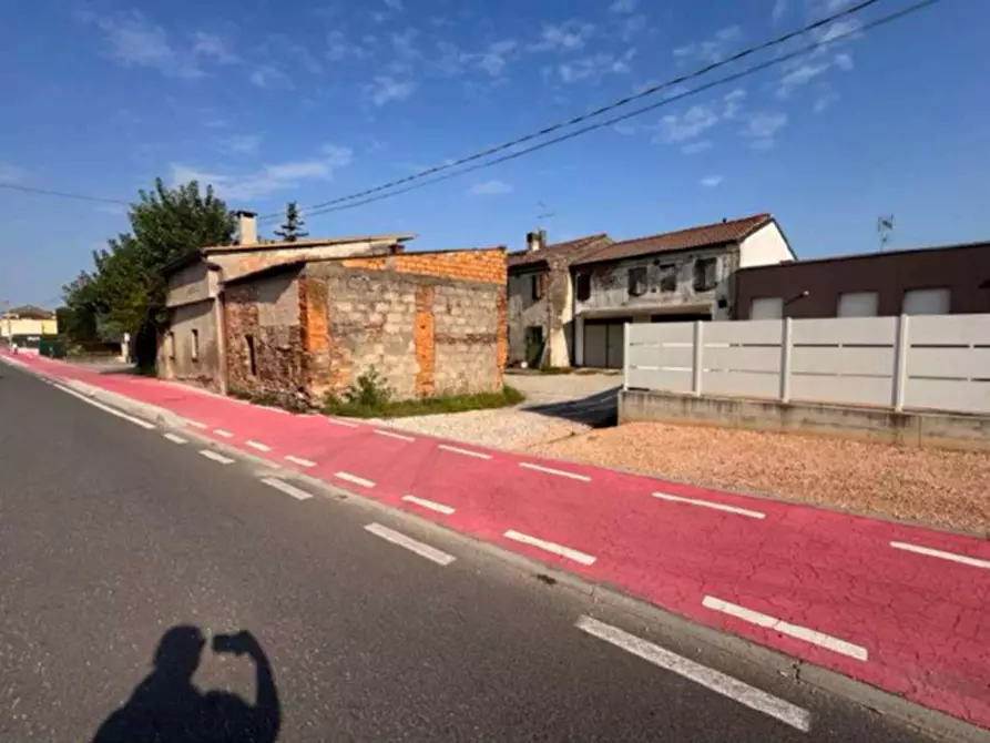 Immagine 3 di Casa indipendente in vendita  in Via Cadelferro 56 a Oppeano