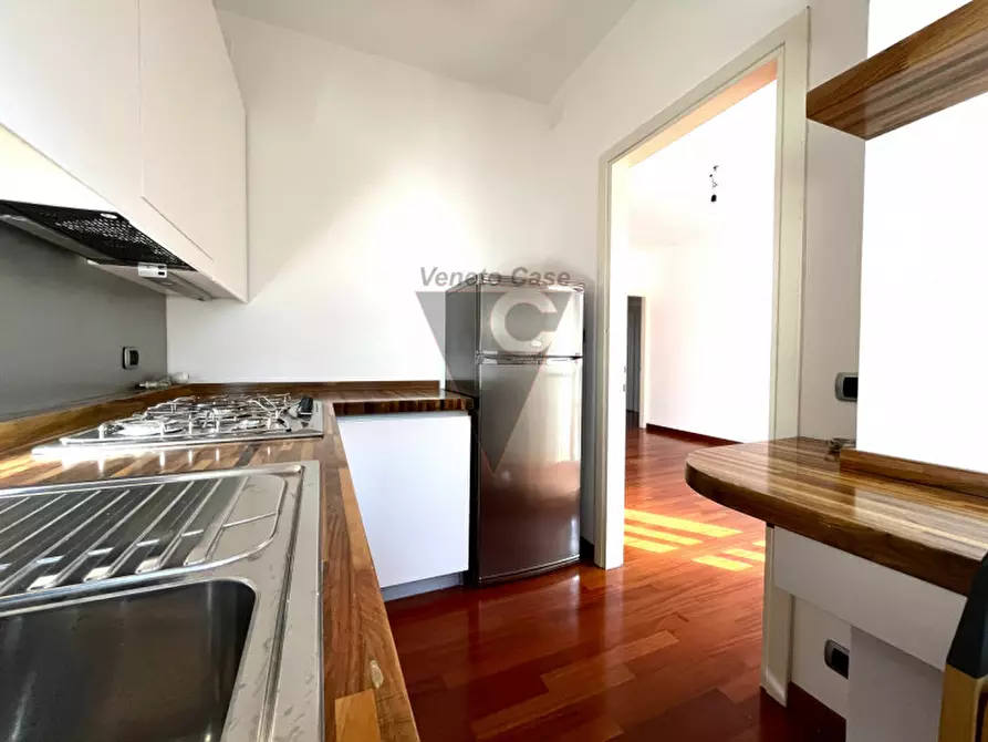 Immagine 3 di Appartamento in vendita  in Via Arturo Toscanini a Mirano