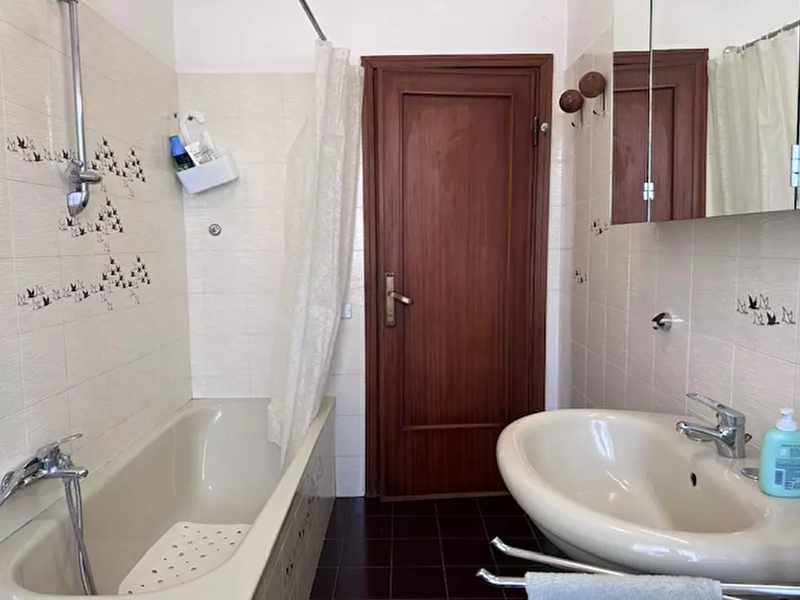 Immagine 11 di Appartamento in vendita  in Via Jacopone Da Todi a Perugia