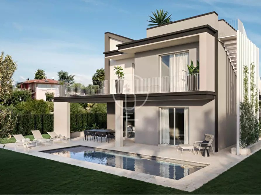 Immagine 2 di Villa in vendita  in Piazza San Martino a Moniga Del Garda