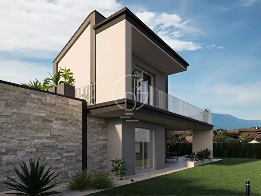 Immagine 4 di Villa in vendita  in Piazza San Martino a Moniga Del Garda