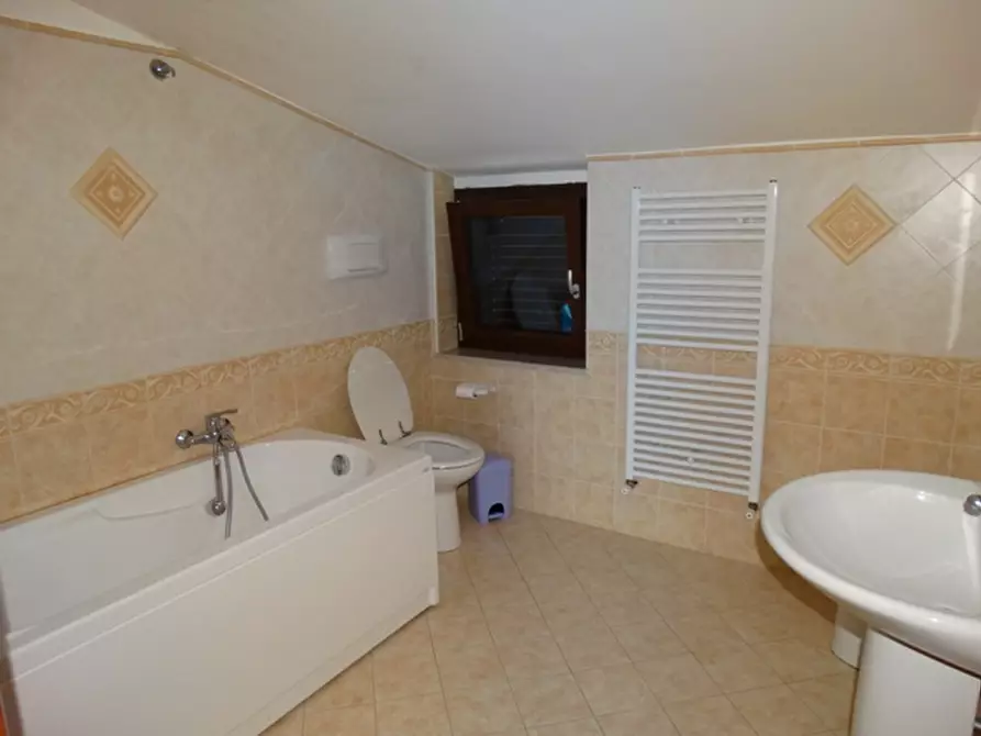 Immagine 5 di Appartamento in vendita  in Via Quinto Orazio Flacco a Marsicovetere