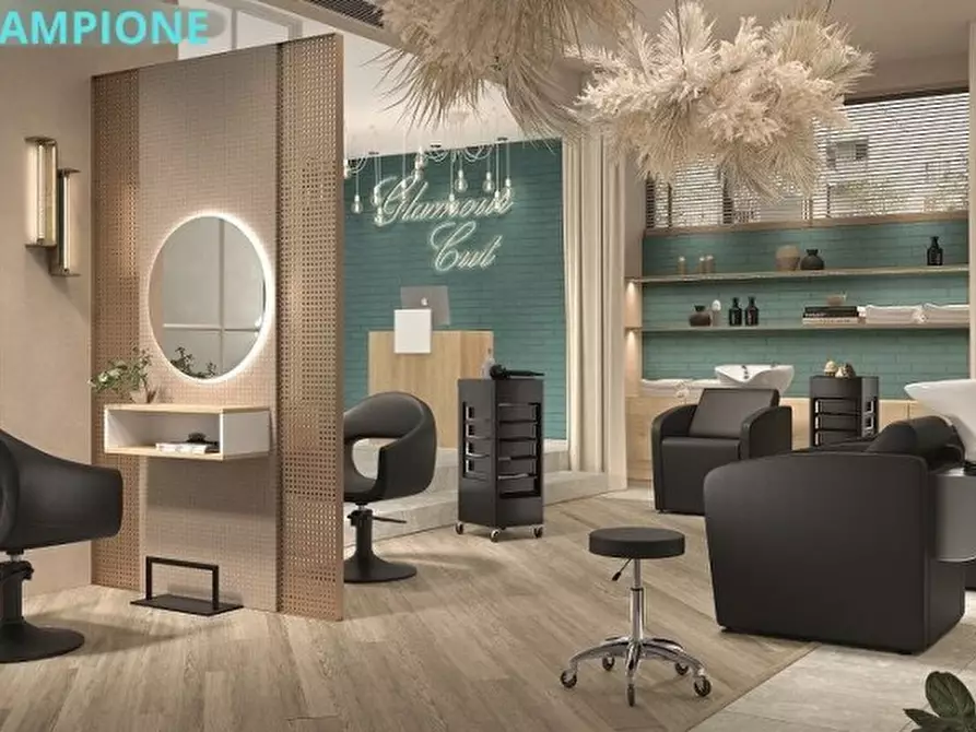 Immagine 11 di Negozio in vendita  a Thiene