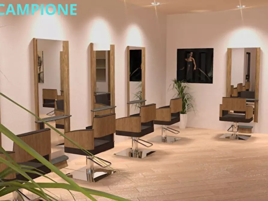 Immagine 13 di Negozio in vendita  a Thiene