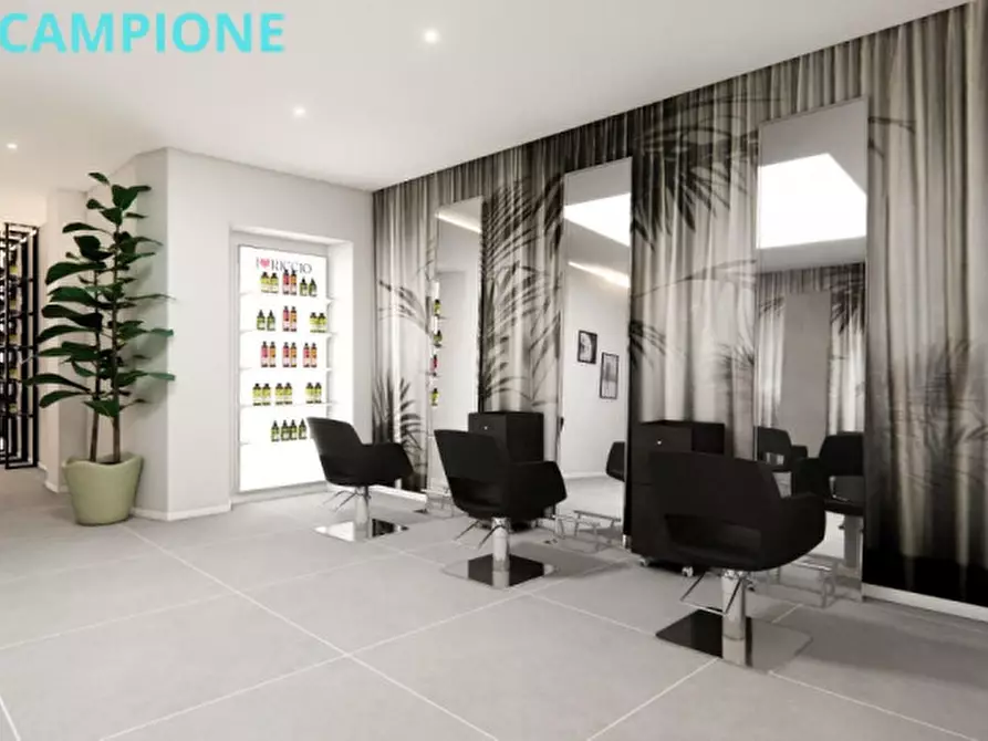 Immagine 14 di Negozio in vendita  a Thiene