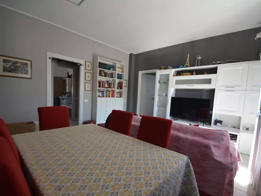 Immagine 4 di Appartamento in vendita  a Pavia