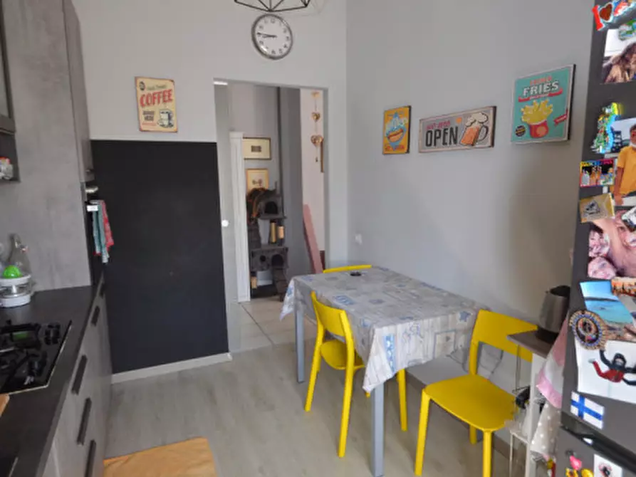 Immagine 10 di Appartamento in vendita  a Pavia