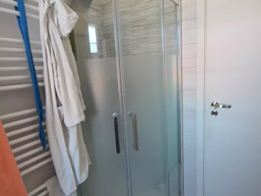 Immagine 21 di Appartamento in vendita  a Pavia