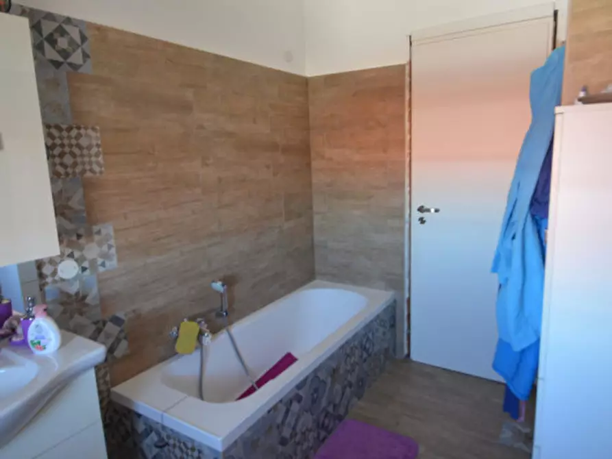 Immagine 23 di Appartamento in vendita  a Pavia