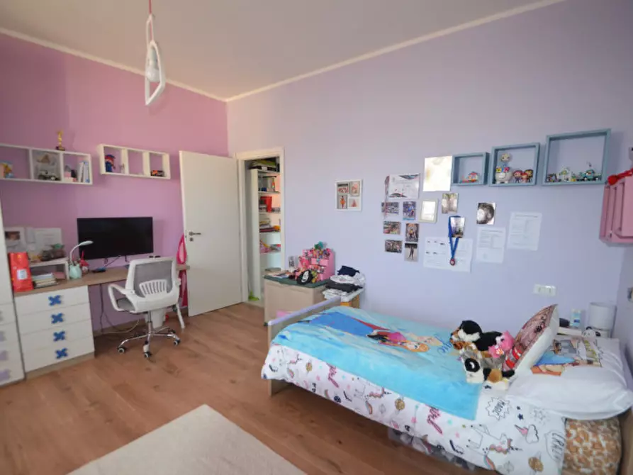 Immagine 41 di Appartamento in vendita  a Pavia