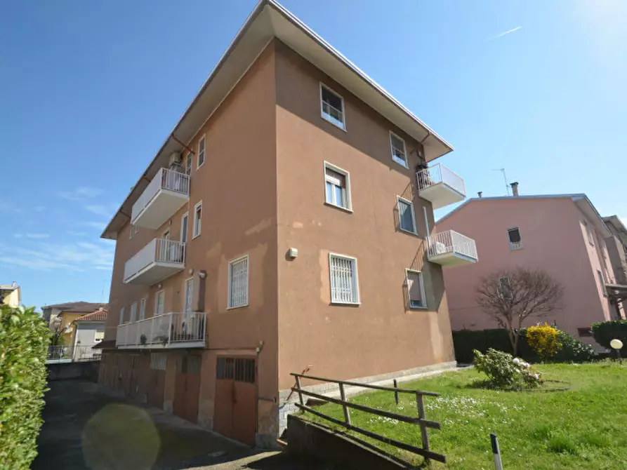 Immagine 42 di Appartamento in vendita  a Pavia