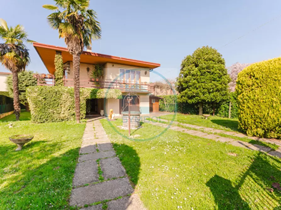 Immagine 8 di Casa indipendente in vendita  in Via Carducci a Salzano