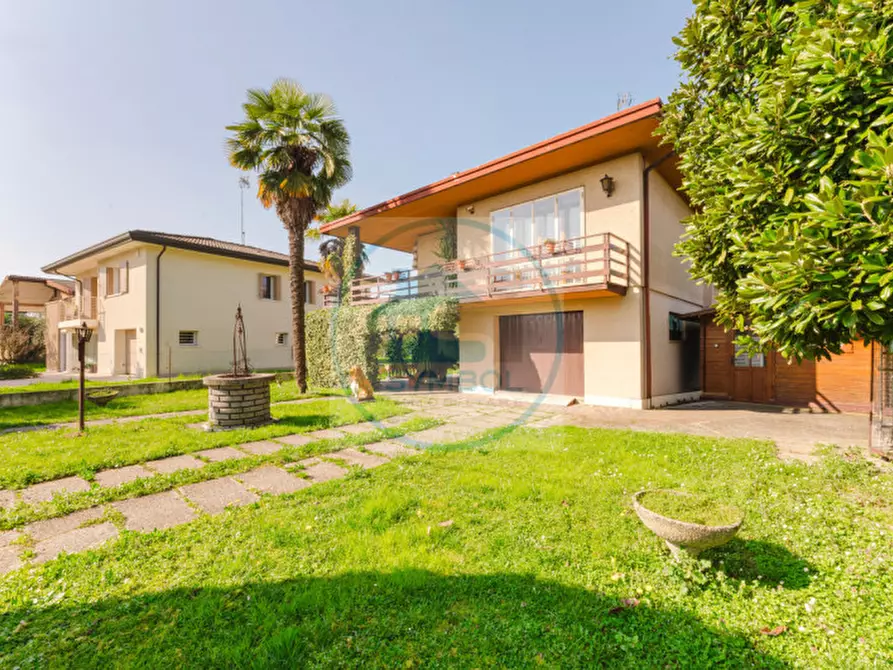 Immagine 20 di Casa indipendente in vendita  in Via Carducci a Salzano