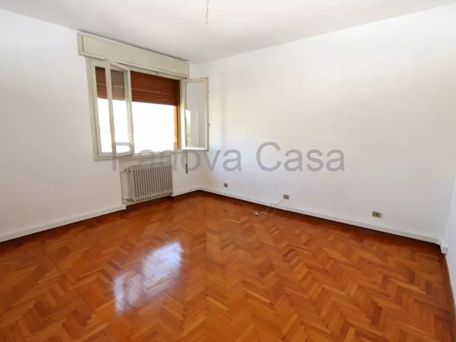 Immagine 11 di Appartamento in vendita  a Padova