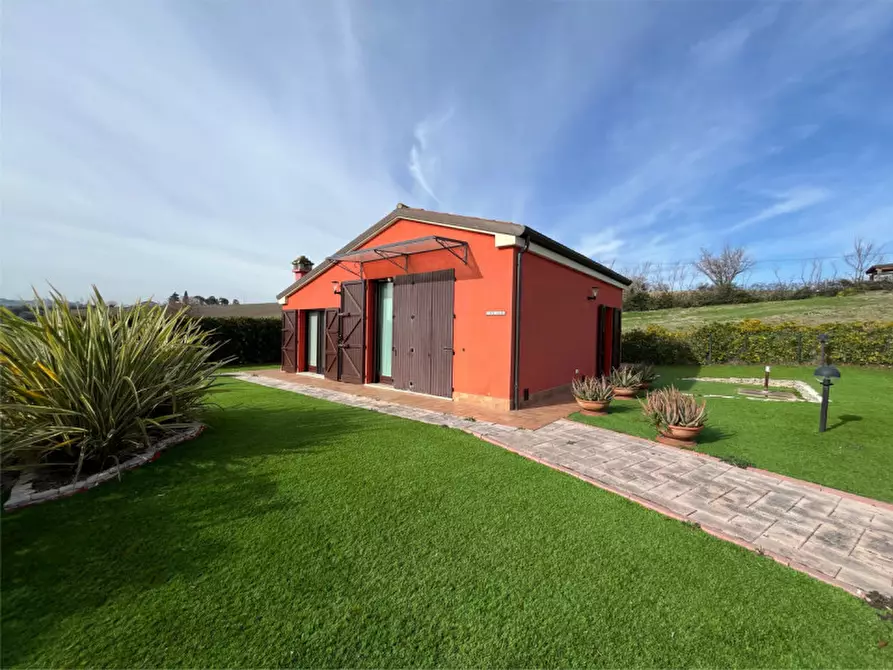 Immagine 1 di Casa indipendente in vendita  a Senigallia