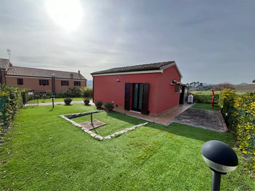 Immagine 17 di Casa indipendente in vendita  a Senigallia