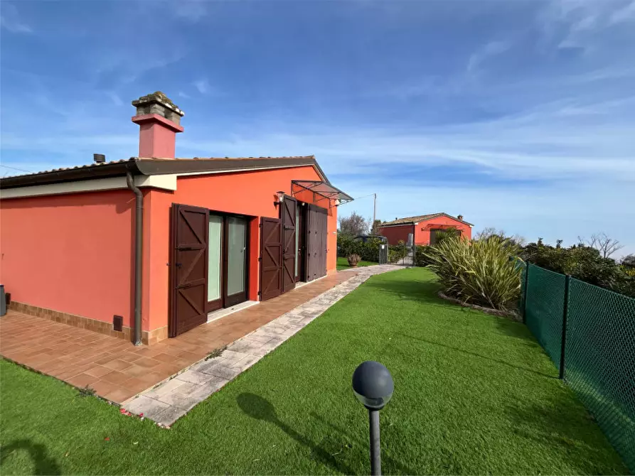 Immagine 17 di Casa indipendente in vendita  a Senigallia