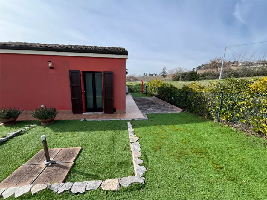 Immagine 21 di Casa indipendente in vendita  a Senigallia