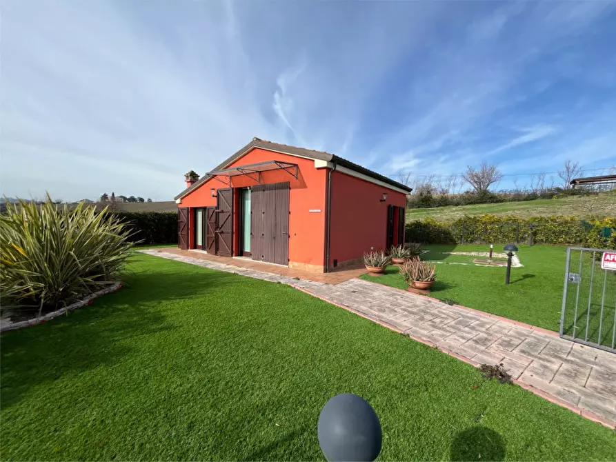 Immagine 22 di Casa indipendente in vendita  a Senigallia