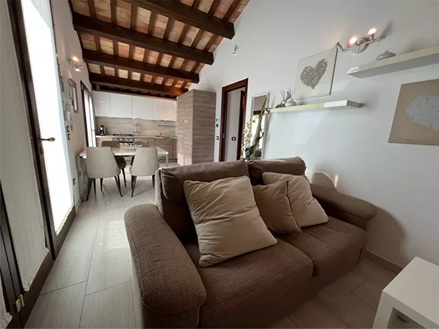 Immagine 23 di Casa indipendente in vendita  a Senigallia