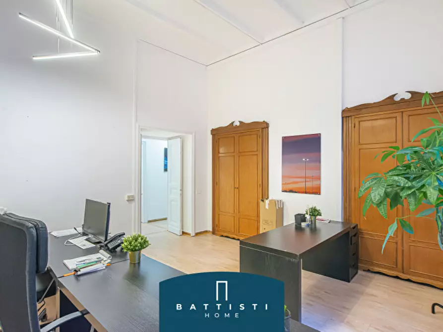 Immagine 4 di Ufficio in affitto  in Via del Tritone a Roma