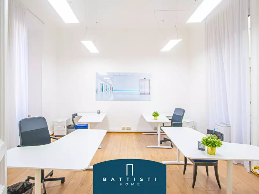 Immagine 11 di Ufficio in affitto  in Via del Tritone a Roma