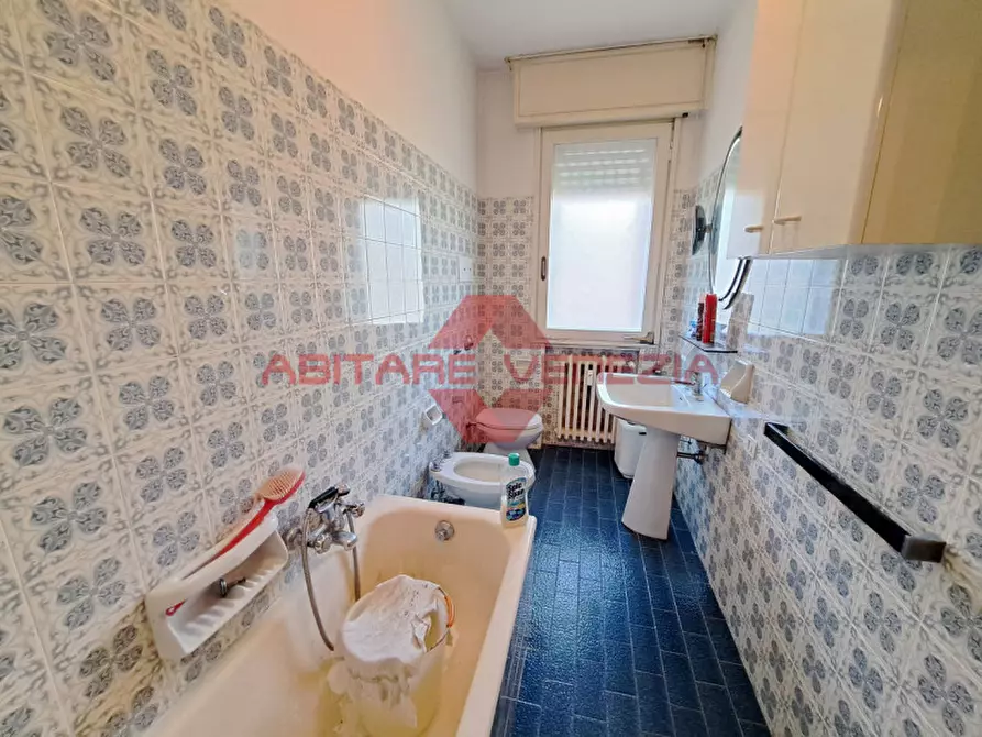 Immagine 8 di Appartamento in vendita  in Via Francesco Morosini 4 a Venezia