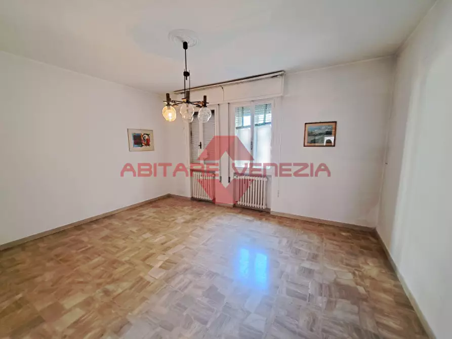 Immagine 10 di Appartamento in vendita  in Via Francesco Morosini 4 a Venezia