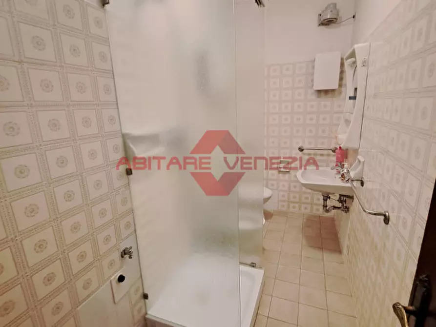 Immagine 14 di Appartamento in vendita  in Via Francesco Morosini 4 a Venezia