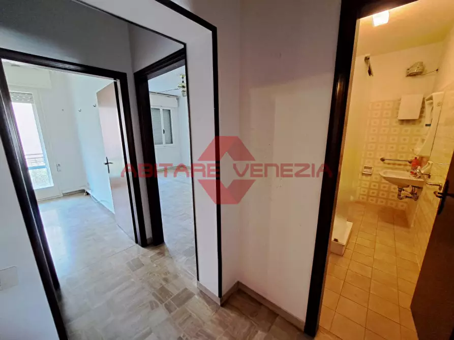 Immagine 16 di Appartamento in vendita  in Via Francesco Morosini 4 a Venezia