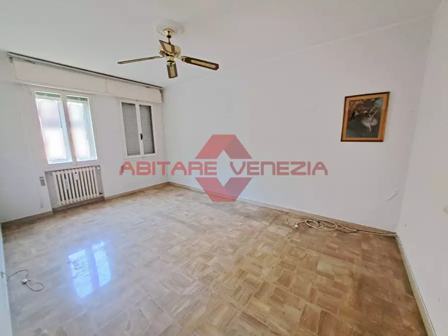 Immagine 21 di Appartamento in vendita  in Via Francesco Morosini 4 a Venezia