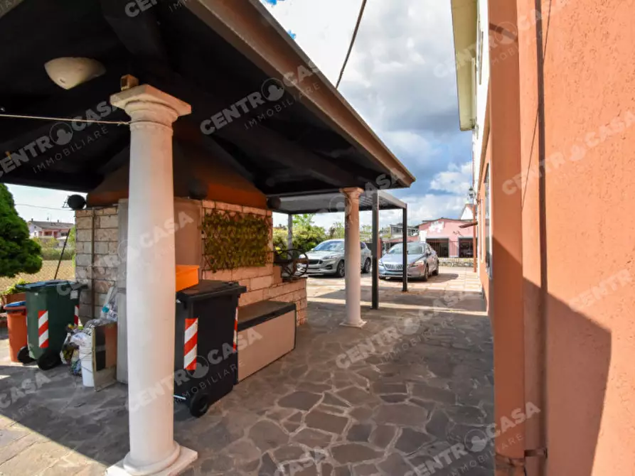 Immagine 10 di Casa indipendente in vendita  a Concamarise